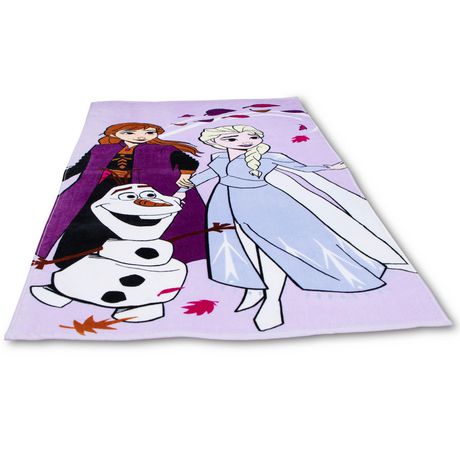 Frozen 2 (Anna, Elsa & Olaf) Towel — image 3